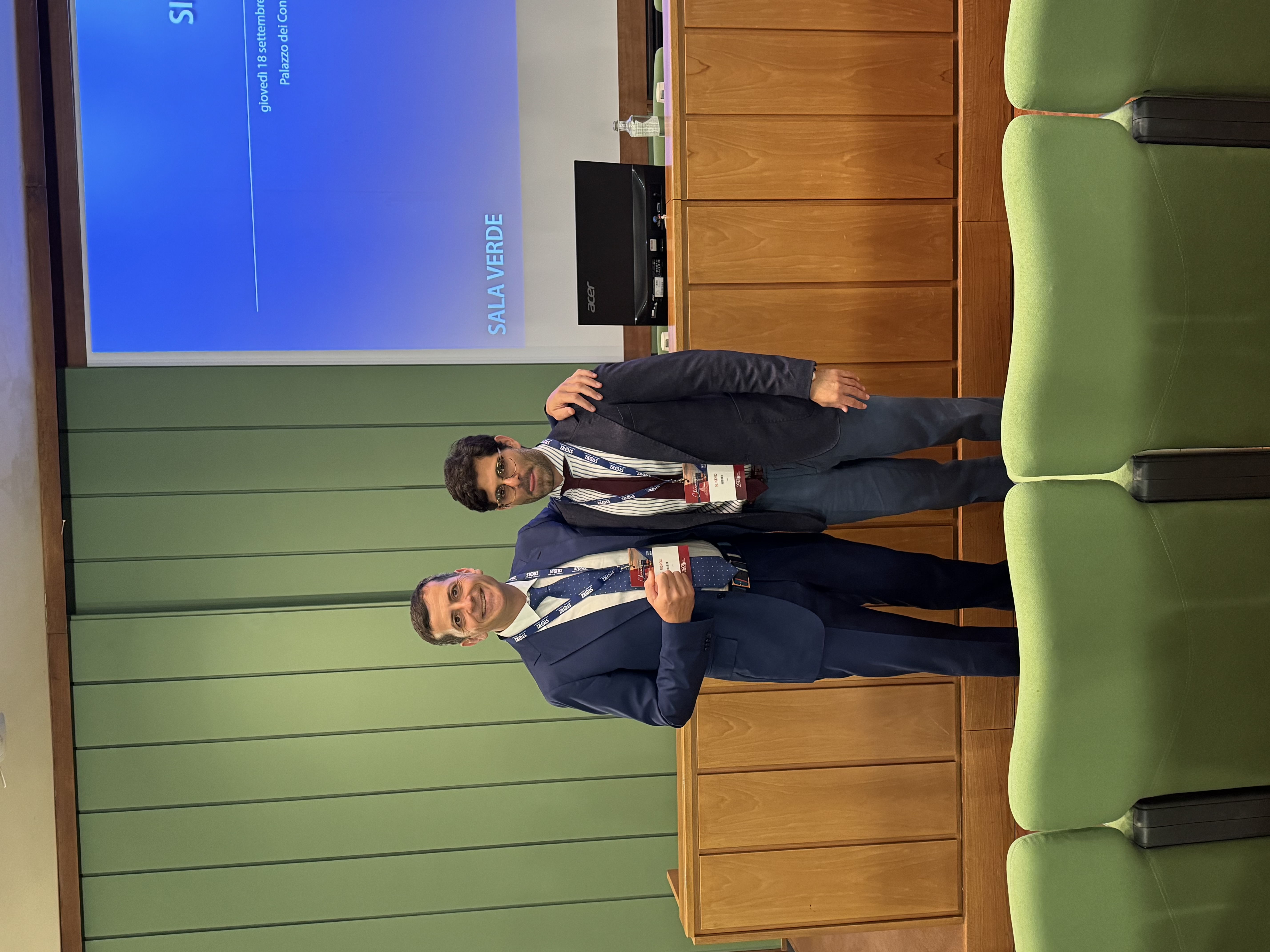 הרצאה — אולם ירוק